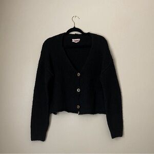 urban outfitters black button up cardigan